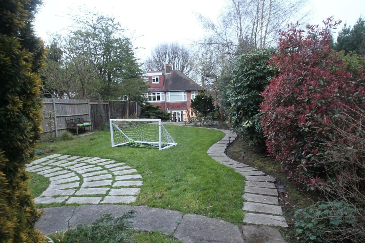 Oak Tree Villa Londra Dış mekan fotoğraf
