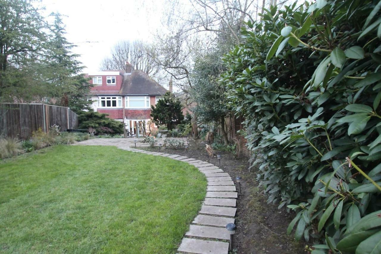 Oak Tree Villa Londra Dış mekan fotoğraf